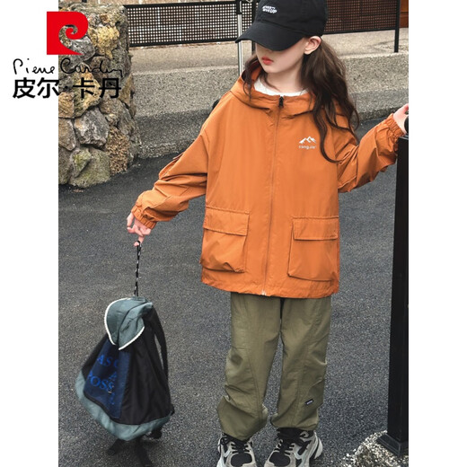 皮尔卡丹（pierre cardin）女童冲锋衣2025秋冬新款三合一户外露营防风外套女孩登山连帽夹克 夹棉黑冲锋衣826 160 cm