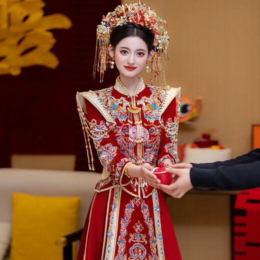Zhiji xiUhe Kleidung Braut Toast Kleidung 2025 New Engagement Clothing Hochzeitskleid Hauptgalerie High-End-Hochzeitskleid Altes Hochzeitskleid x616 m