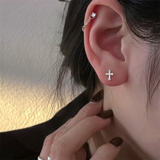 Guanpuge Fat Donglai same style men's platinum earrings PT950 cross men and women new light luxury simple and versatile design earrings