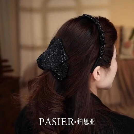 Persia Gray style headband for women, fashionable light luxury temperament hair press headband new style small fragrant style hand-beaded hair bundle headband black