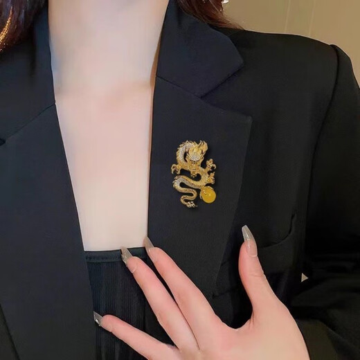WOUG Golden Dragon Playing with Pearls 2024 Year of the Dragon New Year Gift Zodiac Chinese Style Dragon Brooch Men's and Women's Suit Accessories Pins Golden Dragon Playing with Pearls