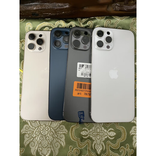 
12promax original disassembled rear case, middle frame back cover glass integrated rear case, not original unpacked and returned mobile phone, 95% new, middle frame scratches and small bumps