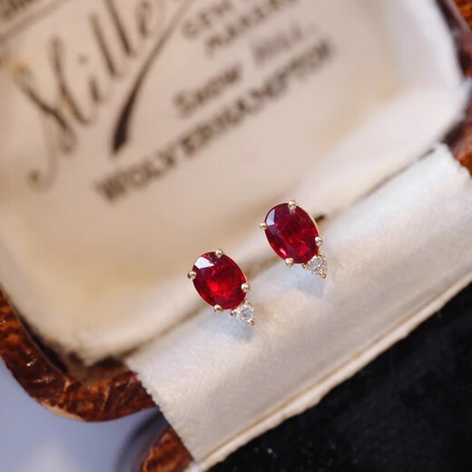 Pu Lian 18K gold pigeon blood red ruby earrings for women light luxury high-end cinnabar. Zhi egg-shaped new earrings sterling silver diamond new gold ruby earrings 18K