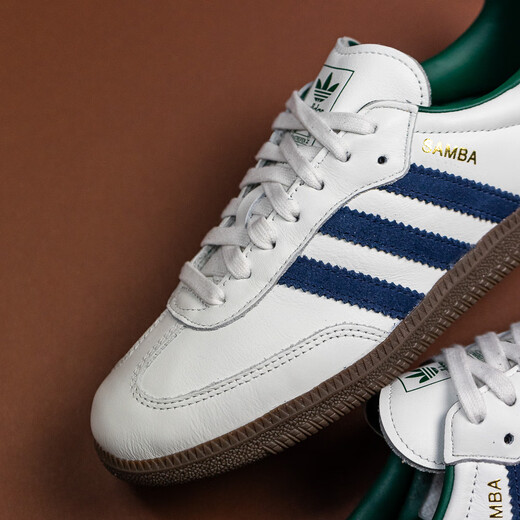 Adidas 2025 printemps Nouveau basses chaussures pour hommes et femmes Chaussures de formation Samba Gazelle Sports et chaussures de t-headboard décontractées IH4882 36.5