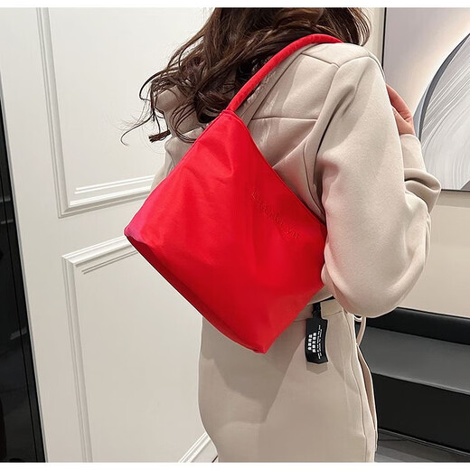 Korean Handbag Nylon 2026 New Women's Bag Fashion Embroidered Armpit Bag Versatile Shoulder Bucket Red Medium Bag