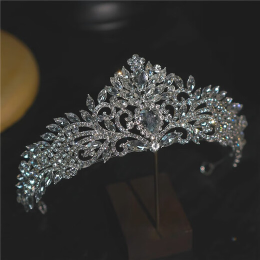 
Lu Shanwu Crown exquisite small bride wedding wedding accessories headdress princess birthday crown head crown children's hair accessories luxury baroque rhinestone crown