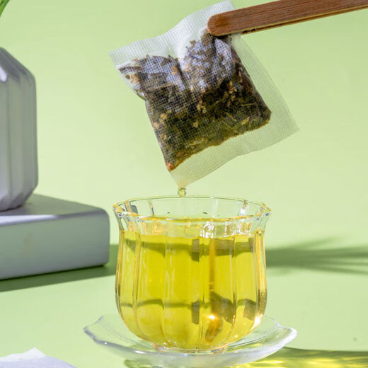 Osmanthus oolong Sacs à thé et sacs à thé combinaison séchée Osmanthus thé à base de planes froids Brewing Bureau Sacs de thé Independent emballage Osmanthus Oolong Thé 6 sacs-30 petits paquets