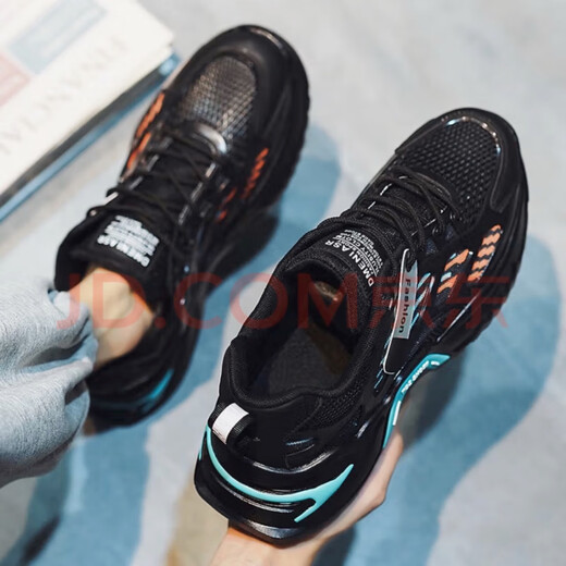 Huilirui 2025 zapatos para hombres de verano Nuevos zapatos de malla transpirable de moda para hombres y versátiles deportes que mejoran la altura y el papá casual F6622 negro [actualización] 41