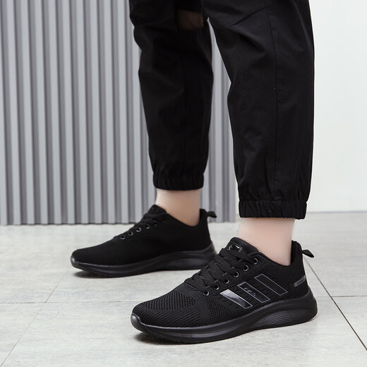 Zheduan Sports Schuhe Frühling und Sommer neue Männerschuhe Männer lässige Laufschuhe Student Atmungsfreie Kleidung-resistente weiche Sohle-Stoßdämpferung FH-Feda 9905 All Black 42