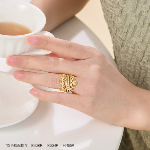 Chow Sang Sang Pure Gold Love Secret Series Crown Gold Ring Women's Open Ring 90226R Price 3.87g (including labor cost 160 yuan)