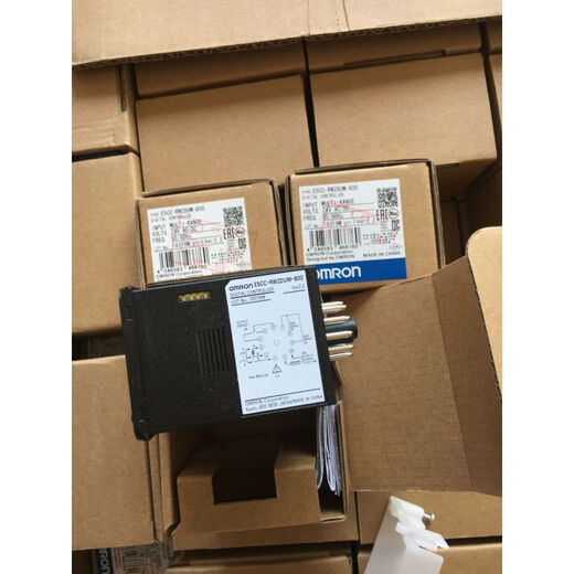 Thermostat E5CC-CX1AUM-000 QX2DUM/CX2DUM/RW2DUM/-000/800 E5CC-CX1AUM-000 Brand new