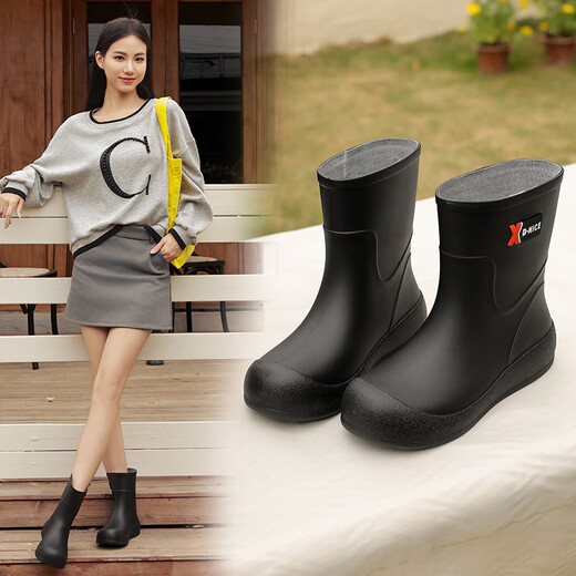 DG / Du Bottes de pluie épaissi pour les femmes avec des chaussures de pluie imperméables chaudes en velours pour adultes pour les chaussures en caoutchouc de cuisine non glissante de tube à tube moyen [chaussures simples et polyvalentes] Noir 38