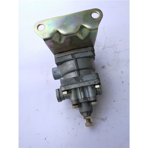 东风东风140/EQ2102配件3522E1-010挂车制动阀总成3522E3挂车阀 标准