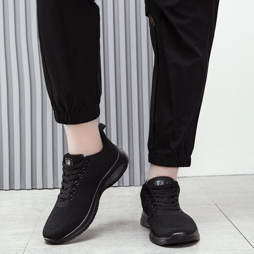 Zheduan Sports Schuhe Frühling und Sommer neue Männerschuhe Männer lässige Laufschuhe Student Atmungsfreie Kleidung-resistente weiche Sohle-Stoßdämpferung FH-Feda 9905 All Black 42