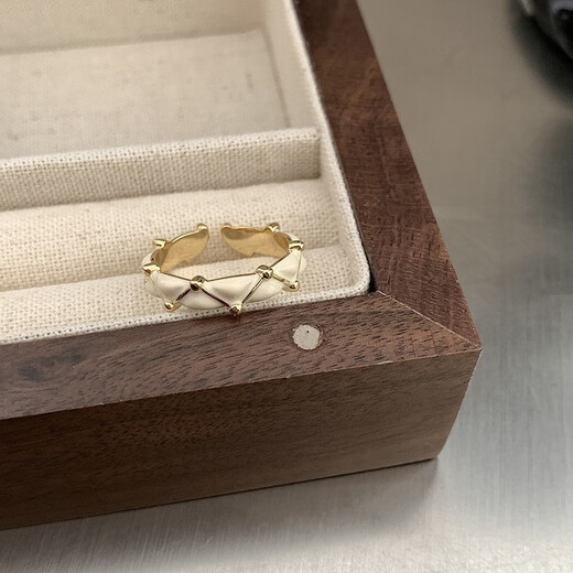 Ölgetrockneter Email Butterfly Ring für Frauen mit Nischengefühl von Luxus und Farbe, Internet-Promi modisch und vielseitig Ring J3884
