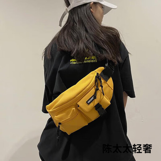 GPHF日本胸包男小包日系百搭休闲潮牌斜挎包防水单肩包学生运动腰包潮 黑色+青蛙 689