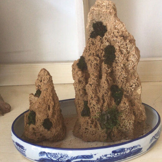 Water-absorbing stone bonsai rockery natural water-absorbing stone water-absorbing stone bonsai rockery bonsai strange stone original stone micro landscape construction height 20 cm does not include the pot with stones and moss