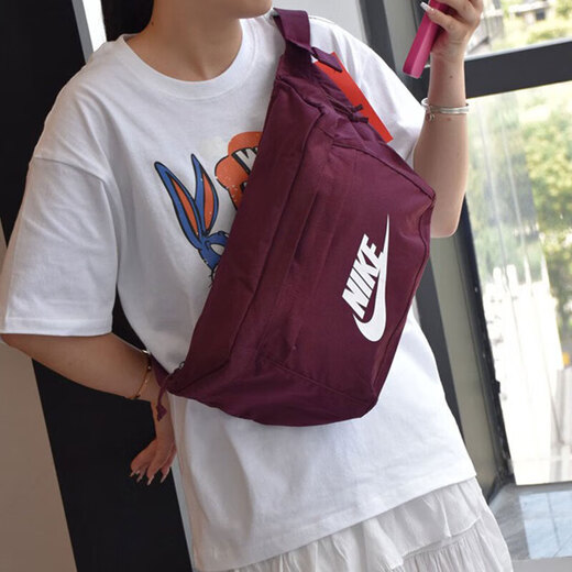 Nike (Nike) Bolso para hombres Bolso para mujeres Spring New Sports Bags Running Winist Bag Bag al aire libre Bolsa de cofre informal