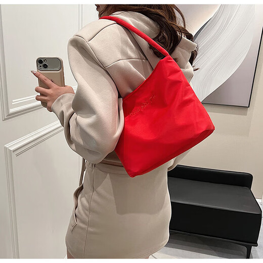 Korean Handbag Nylon 2026 New Women's Bag Fashion Embroidered Armpit Bag Versatile Shoulder Bucket Red Medium Bag