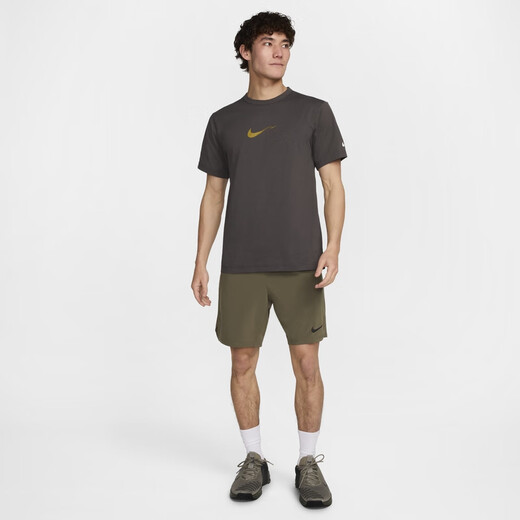 Nike (Nike) Hyverse Dri-Fit Men's Sun Protection Sun Sipving Swryved Top Top Summer Tams HV4882 299 Media Grey/Desert Moss Green/Silver S