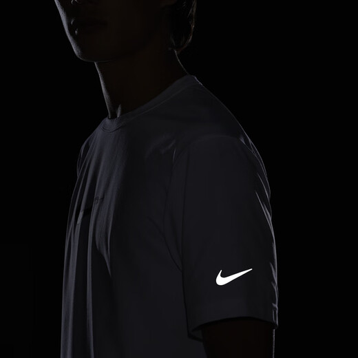 耐克（NIKE）官方HYVERSE DRI-FIT男子防晒速干短袖上衣夏季T恤HV4882 100白/鲜亮勃艮第酒红/银 3XL