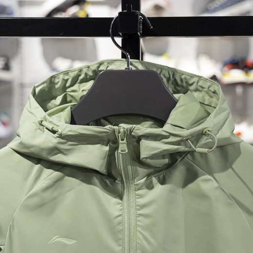 Li Ning Sport Wind Breaker für Frauen 2025 neue Gruppenkaufserie Wasserresistente Strickjacke mit Kapuze-Jacke Afdv698 Afdv698-6 Bean Green L.