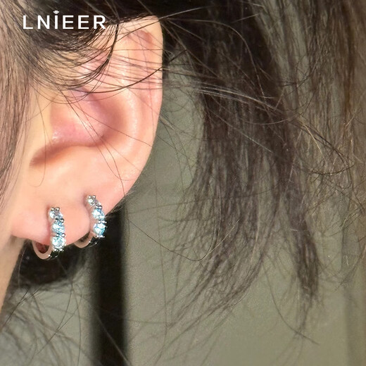 Lnieer medical titanium steel colored earrings for women, super flash, exquisite, captive ear pierced earrings, niche hoop earrings, studs, buckles, earrings, a pair of white earrings, medical titanium steel