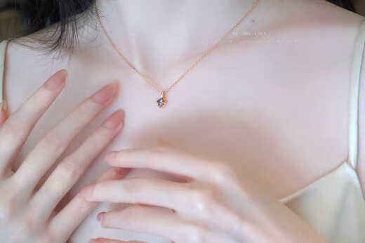 Weici 24-year-old new gentle and smart quadrilateral sapphire necklace tanzanite (spot)