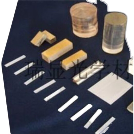 Lithium niobate crystal LiNbO3 crystal surface acoustic wave SAW lithium niobate substrate lithium niobate wafer Y-cut double polished 10*10*0.5mm small square wafer