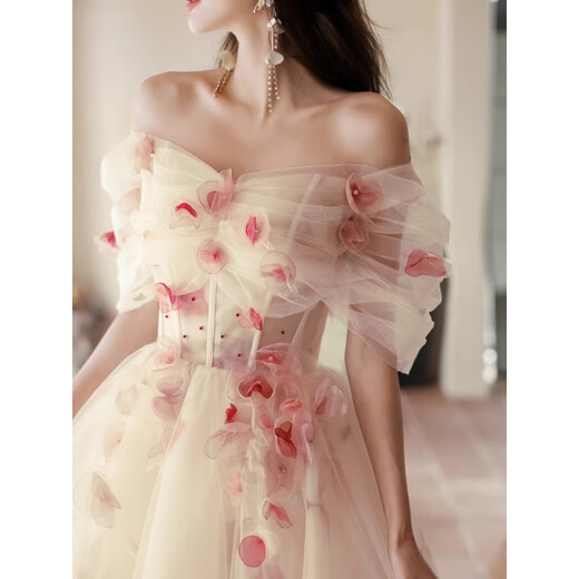
Liuqin 2025 new one-shoulder light wedding dress wedding return dress female bride adult gift birthday host dress picture color single person purchase one piece Please contact XL