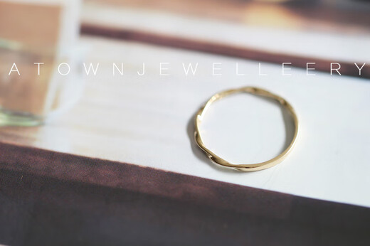 Li Shen ATOWN Water Wave Japanese and Korean Pure 14K Gold Slim Wave Twist Exquisite Girlfriend Gift K Gold Ring Hong Kong Code No. 14