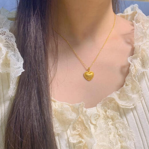 Yage Hongtai light and shadow gold flash gold-plated pendant necklace for women 5G craft love pendant necklace simulated gold jewelry love necklace about 3g