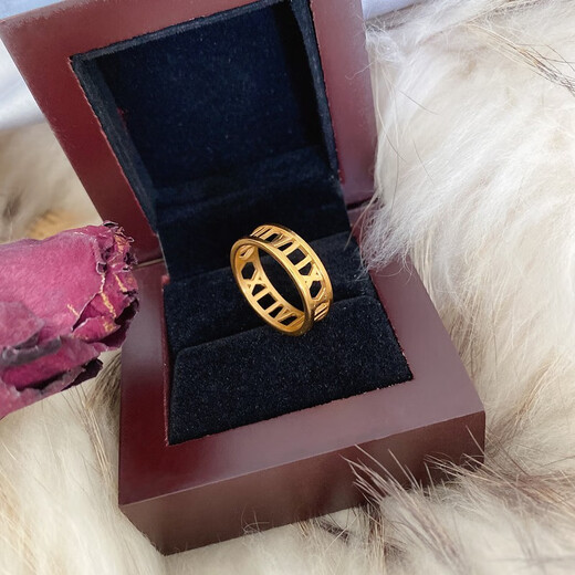 QUAMER old phoenix gold store style gold titanium steel ring women's non-fading index finger European and American personality fashion Roman numeral hollow US size 6
