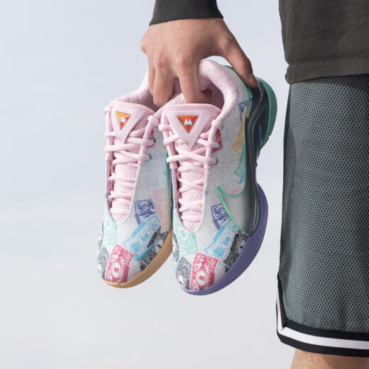 NIKE男鞋 25夏季新款运动鞋LEBRON 22詹姆斯22缓震耐磨场上实战篮球鞋 FZ1098-100 43