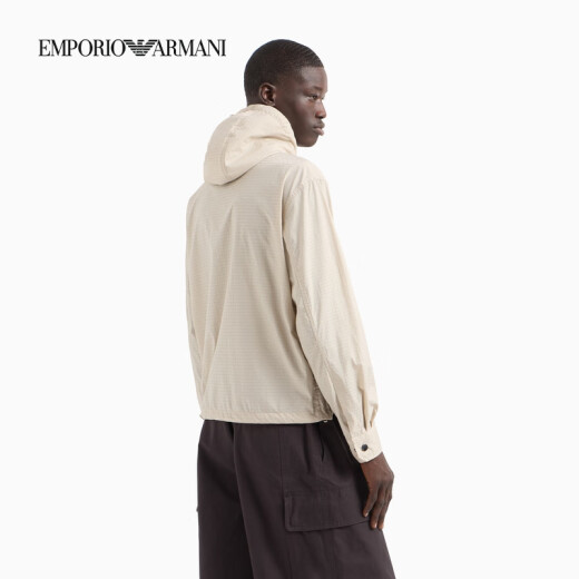 Emporio Armani [30% de descuento]/Amari Flaghip Flagship de la chaqueta presbiteriana delantera para hombres Presbiteriana U1098-Shuguang Brown/Logotipo de impresión completo 48 (M) (Recomendado: 130-140Jin [Jin equivale a 0.5 kg])