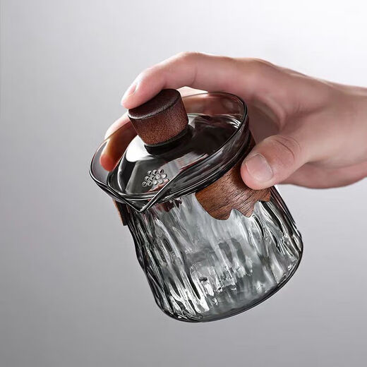 High borosilicate glass transparent anti-scalding teapot for household tea filtering type exquisite small teapot with lid Canghai covered bowl cigarette ash 1 piece 390ml