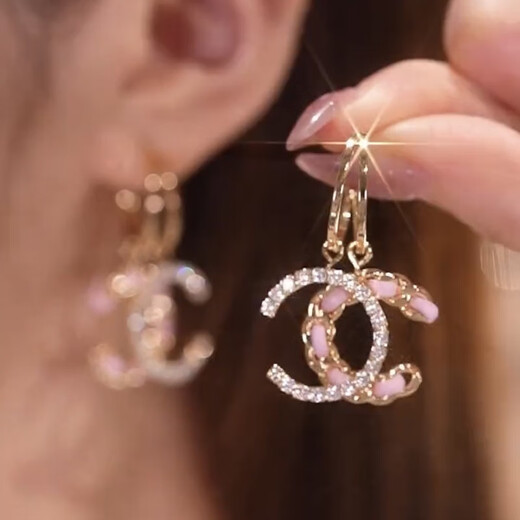 Mengke earrings Xiaoxiangfeng 2025 early spring new double C diamond earrings niche light luxury style fashion earrings gift pink-double C