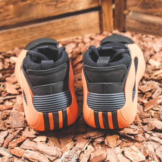 Zhijia Bruder Harden Vol. 8 Basketballschuhe für Männer härten 8 Generation Schwarz-Weiß-Low-Top Practical Wear-Resistant Casual Sports IE2694 [Spot] 40