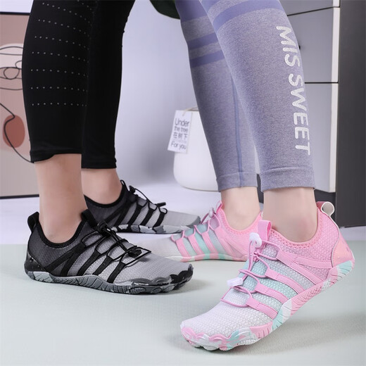 McCannon indoor fitness shoes for men and women, non-slip training shoes, silent skipping rope running shoes, step machine special shoes, shock-absorbing soft-soled yoga shoes, white powder 38