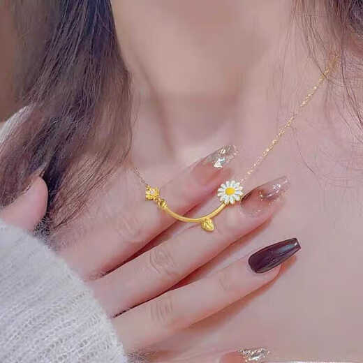 Liangxue gold necklace for women 18k color gold clavicle chain 2025 new gold gourd pendant for girlfriend Fu word gourd necklace