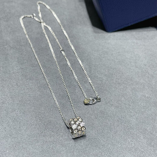 Yage Honeycomb Necklace for Women Full of Diamonds Classic Cross Hexagonal Honeycomb 18k Rose Gold Light Luxurious and High-Class Diamond Pendant High-end Full Diamond Honeycomb Rose Gold Necklace Prepare for Ordering