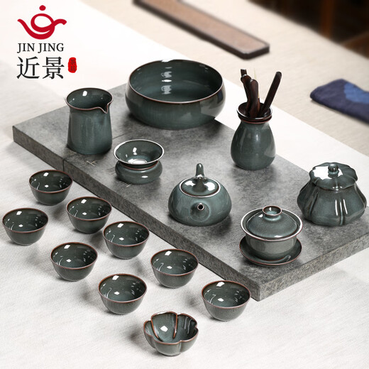 Close-up Longquan celadon tea set handmade Ge kiln iron tire ceramic complete set household ice cracked teapot teacup cover bowl iron tire cover bowl tea set hardcover version 10 pieces gift box