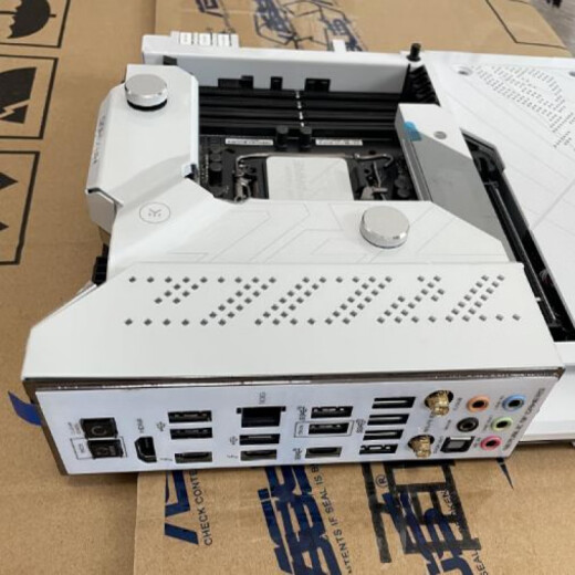 ROG/华硕MAXIMUS Z690 Z790 HERO M14H A F冰川玩家国度游戏主板 MAXIMUS Z690 EXTREME GLAC