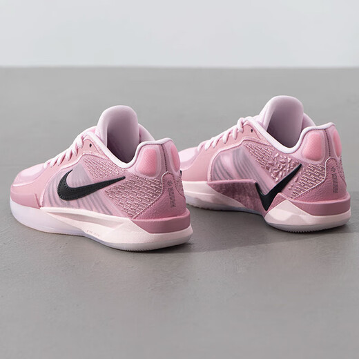 耐克（Nike）篮球鞋男鞋女鞋夏季新款SABRINA 2实战缓震运动鞋轻便透气休闲鞋 FZ1517-601泡沫粉/元素粉/黑 40.5