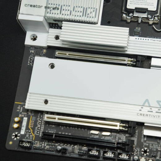 技嘉Z690 AORUS Master UD超耐久办公主板GAMING X魔鹰小雕 12代 Z690 AORUS ELITE AX