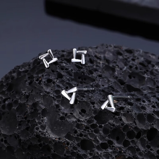 Mansheng Geometric Sterling Silver Stud Earrings for Men with Design Sense Niche 999 Silver 2026 New Hot Style Single Simple Earrings for Men 999 Silver Geometric Square Earrings (Pair)