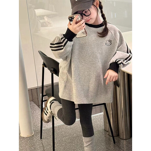 Sweat-shirt pour filles printemps et automne 2025 Shirt de base à manches longues du printemps de nouveau chant pour enfants