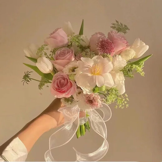 帝兰慕婚礼手捧花新娘手捧结婚出片郁金香领证仿真花拍照道具七夕 粉白系手捧花