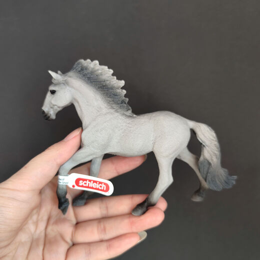 Schleich 13915 Earz Hengst Grasland Pferd Simulation Pferd Model Tier Kinder Spielzeug Ornamente graues Pferd