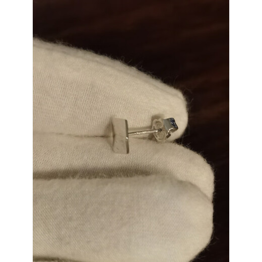 Guanpuge Fat Donglai same style men's platinum earrings pt950 geometric design similar to lotus leaf rhombus fashion single smooth surface about 0.81 grams single platinum pt950 spot fake